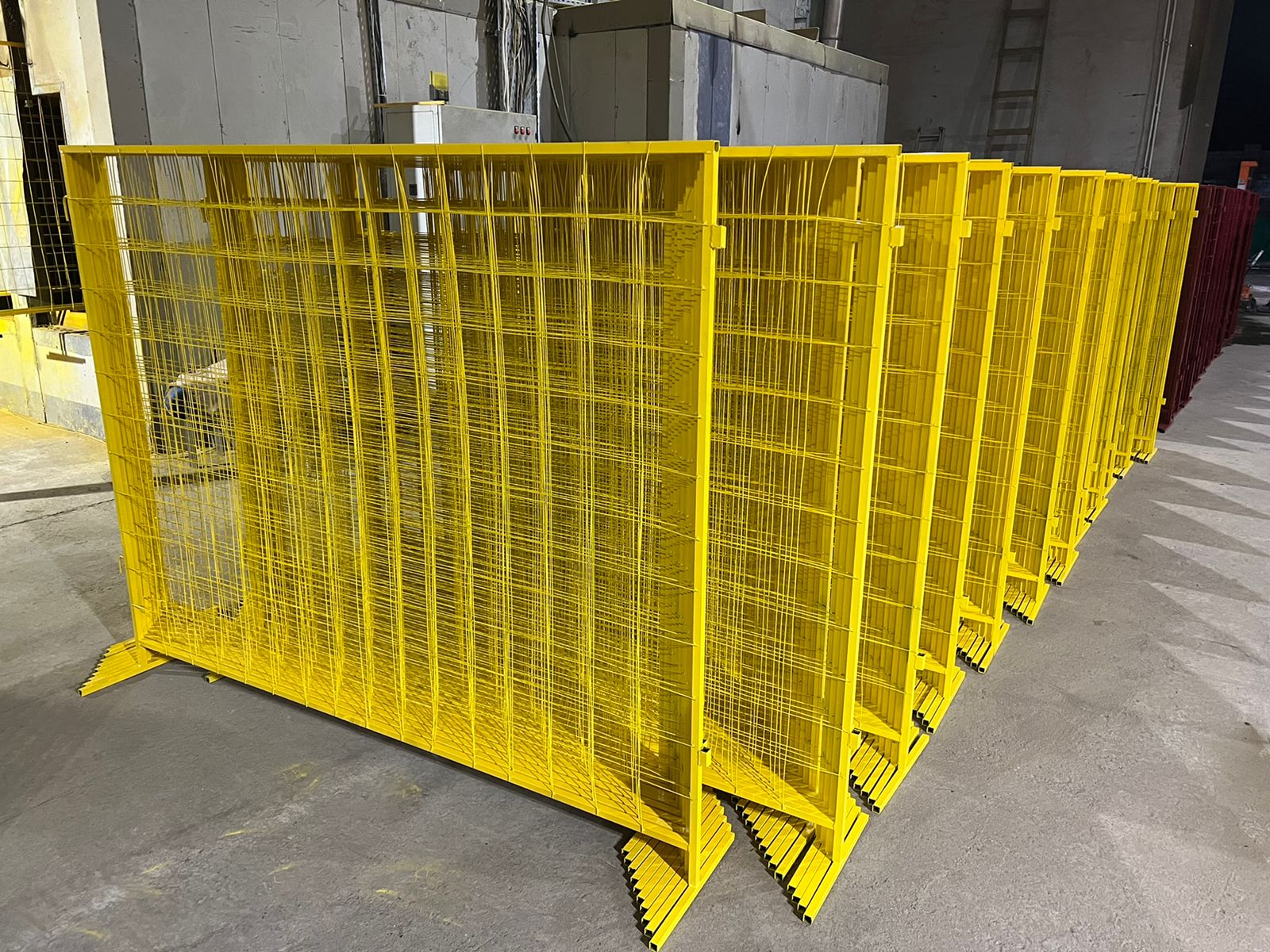 Фото временных ограждений Фото временных ограждений